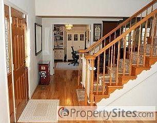 3rd image of 1807 Rollins Dr