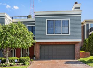 2970 Grand Ave, Kansas City, MO 64108