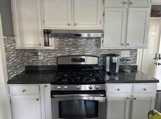 128 S Lake St, Mundelein, IL 60060