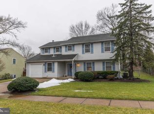 4 Rue Ct, Fallsington, PA 19054