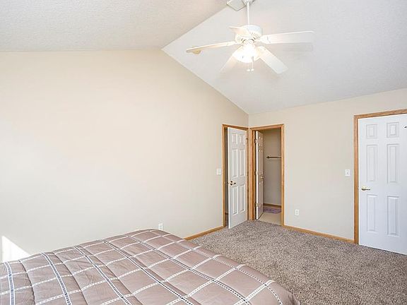 5th image of 1908 NW Ashton Ln Unit 2