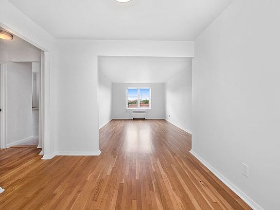 5th image of 532 W 218th St #4M