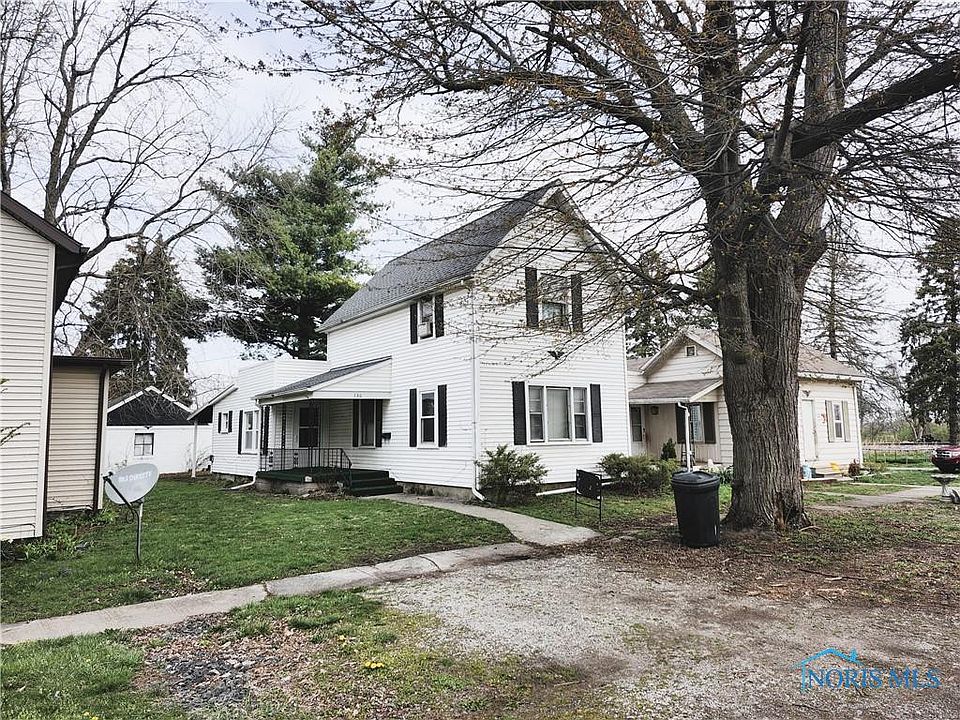 2nd image of 130 Nichols St