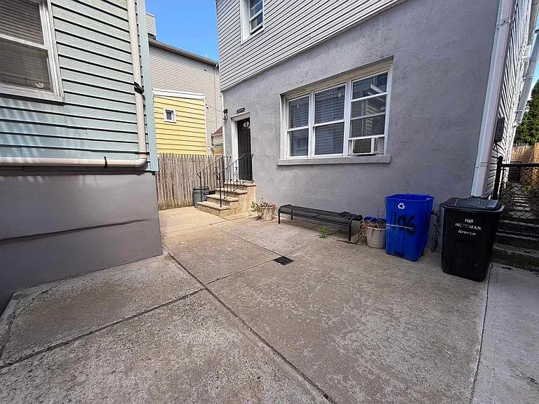 106 Sherman Ave #C — Photo 1