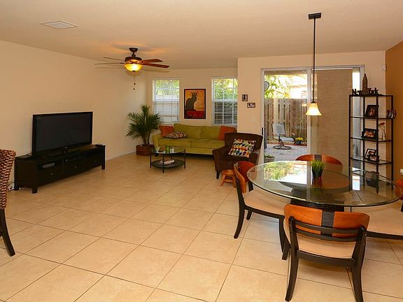 5th image of 203 Las Brisas Cir