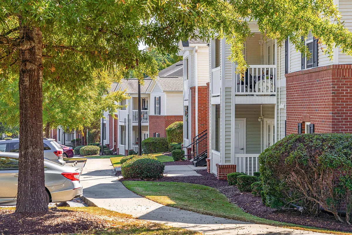 Building Photo - Perry Hill Apartments