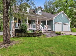 81 Indian Trl, Edgerton, WI 53534