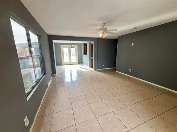 3106 Saint Isaac Loop, Laredo, TX 78046