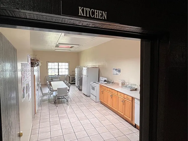 3760 Inverrary Dr #2A — Photo 20