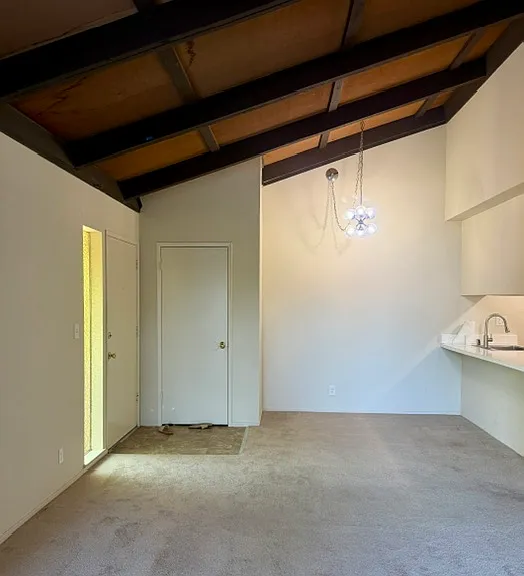 2 bed, 1.0 bath, 840 sqft, $2,245 — Photo 21
