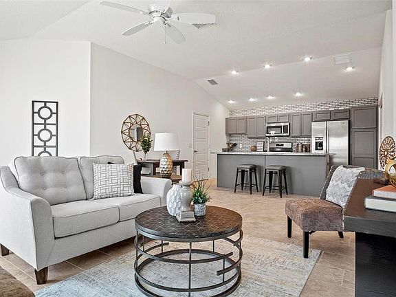 3rd image of 6233 Dingman Way
