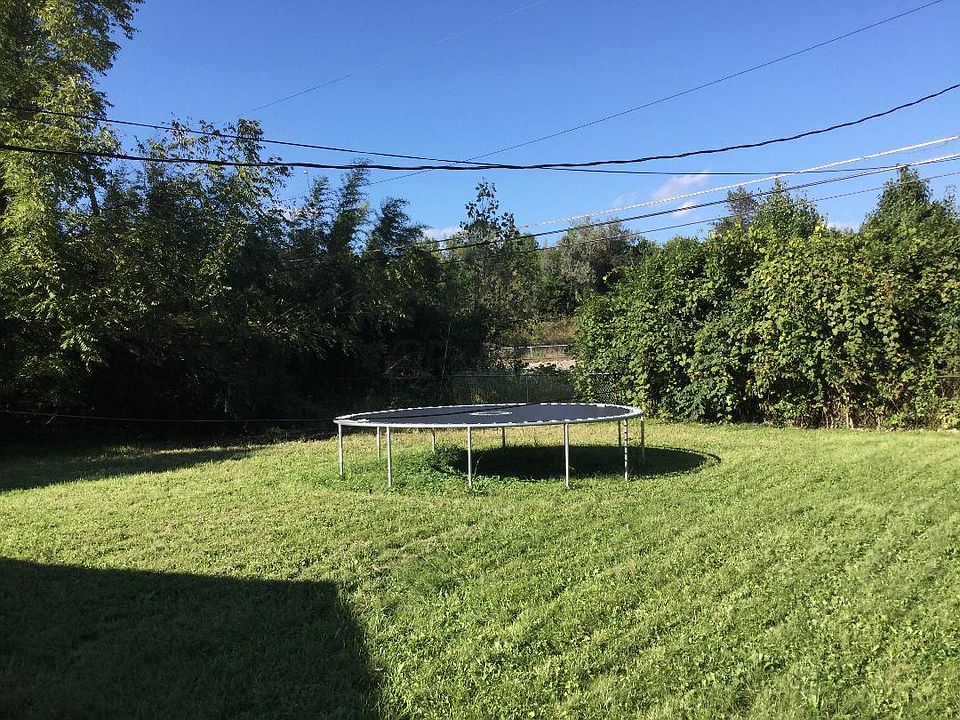 2nd image of 2530 Nona Rd