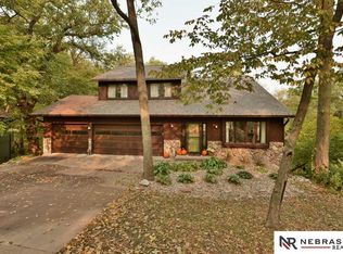 4002 Hunters Cv, Bellevue, NE 68123