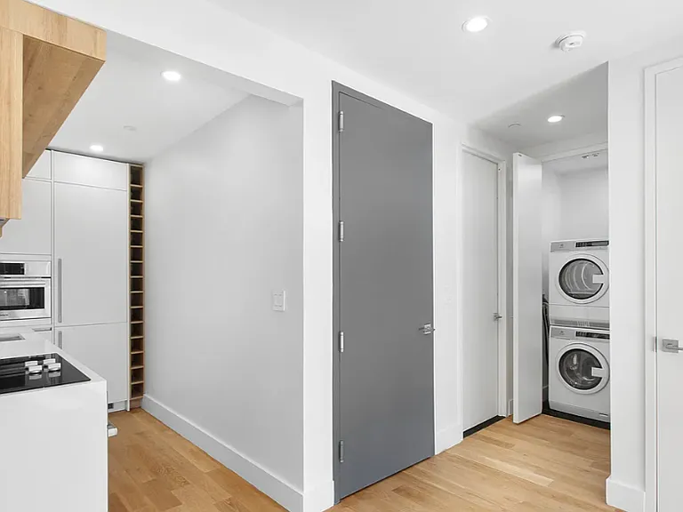 701 Lafayette Ave #3-A — Photo 6