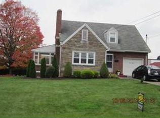 118 Jefferson Ave, New Kensington, PA 15068