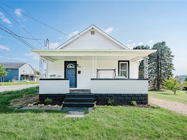 278 E Smithfield St, Mount Pleasant, PA 15666