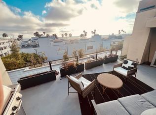 25 Brooks Ave APT B, Venice, CA 90291