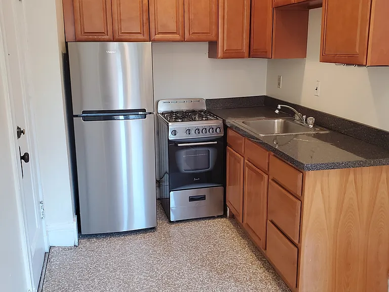 1610 Massachusetts Ave #10 — Photo 32