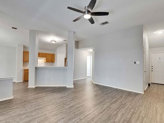 2nd image of 1403 Gulf Way