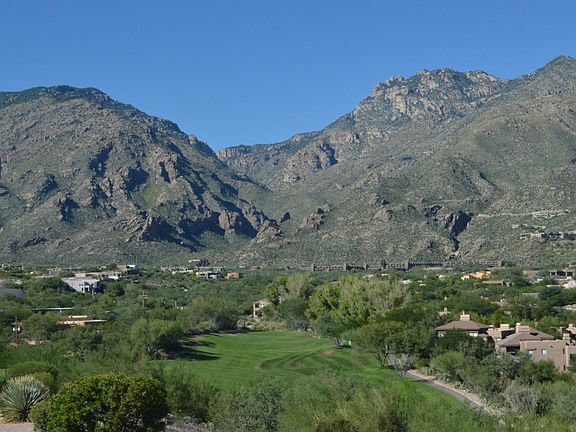 2nd image of 5803 N Placita Paisaje