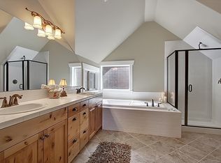 122 25th Ave E UNIT B, Seattle, WA 98112