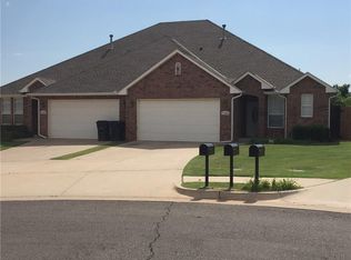 11304 NW 121st Pl, Yukon, OK 73099
