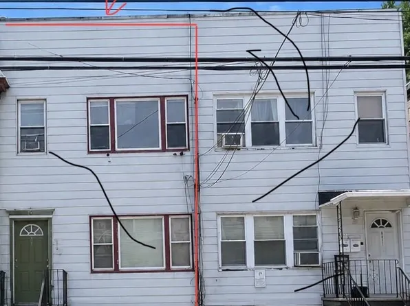 419a 4th Street image 1 of 3
