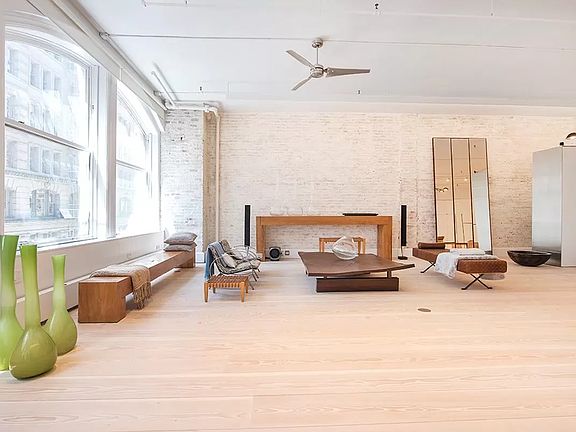 3rd image of 7 E 17th St APT 3