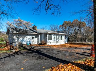 6887 N Fremont Rd, Ozark, MO 65721