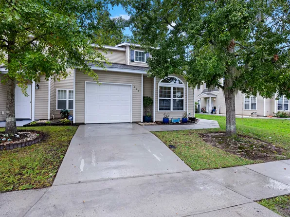 223 Grand Oaks Dr, Ladson, SC 29456