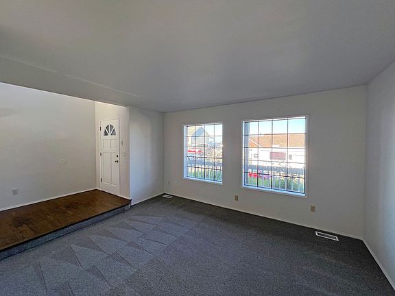 5th image of 1507 63rd Ave N #E