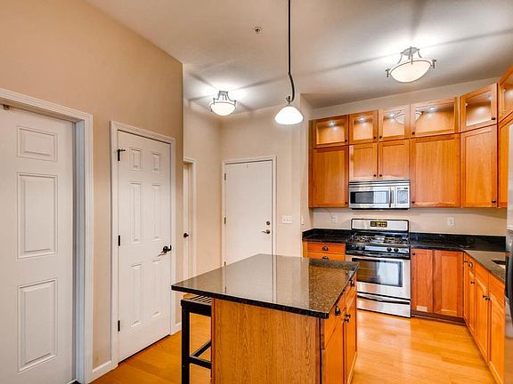 4th image of 270 4th St E Unit 303