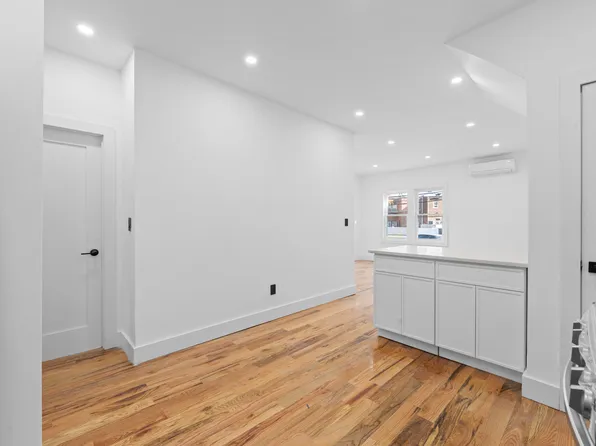 179-11 120th Avenue image 13 of 35