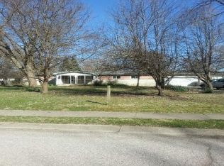 1825 N Bosart Ave, Indianapolis, IN