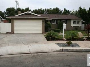 1445 Shamrock Ln, Costa Mesa, CA 92626