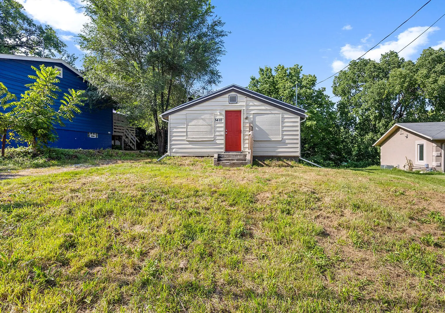 3 Bedroom Home For Rent - 3410 Easton Blvd — Photo 1