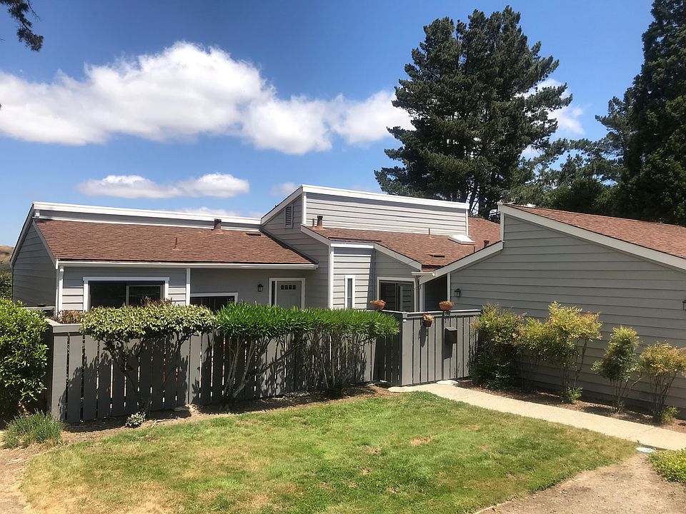 1st image of 1895 Ascot Dr