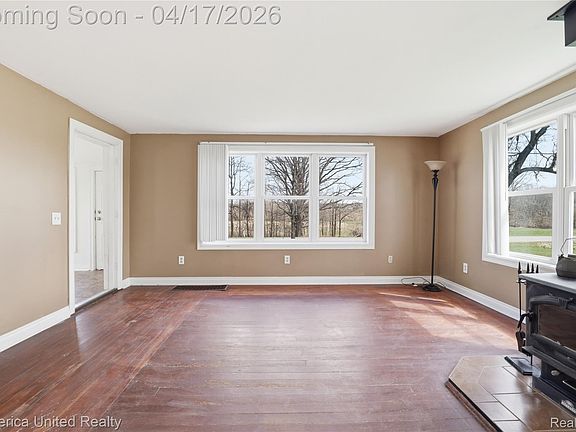 5th image of 8375 Denton Hill Rd