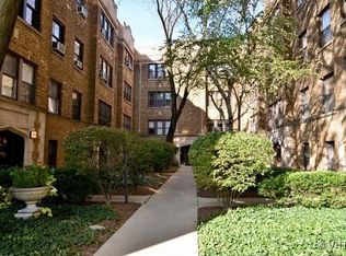 864 W Barry Ave APT G, Chicago, IL 60657