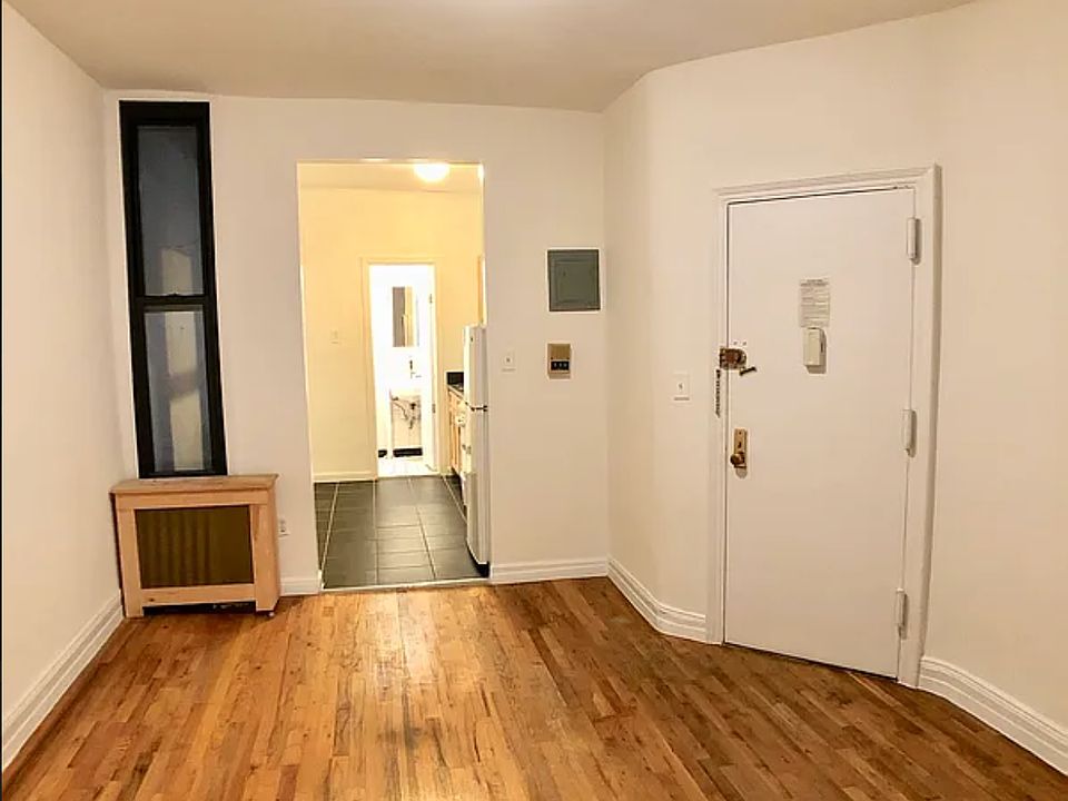 1st image of 1698 2nd Ave #2S