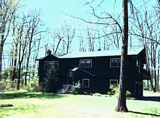 11 Fairchild Dr, Newtown, CT 06470