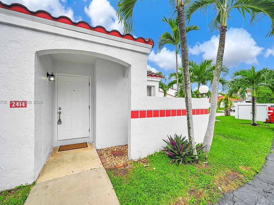 1st image of 2414 San Remo Cir