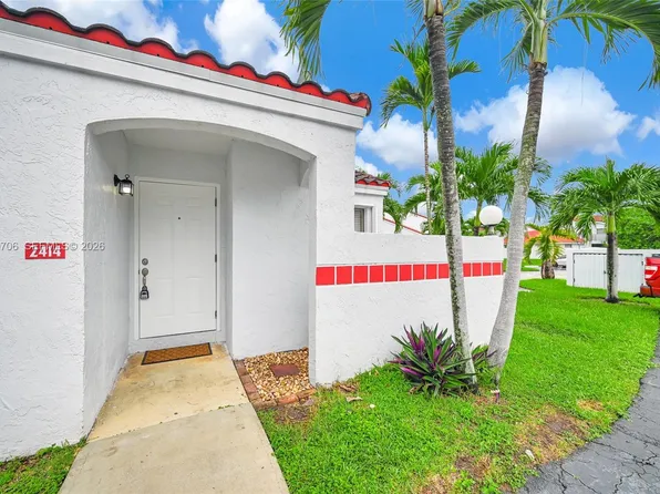 2414 San Remo Cir, Homestead, FL 33035