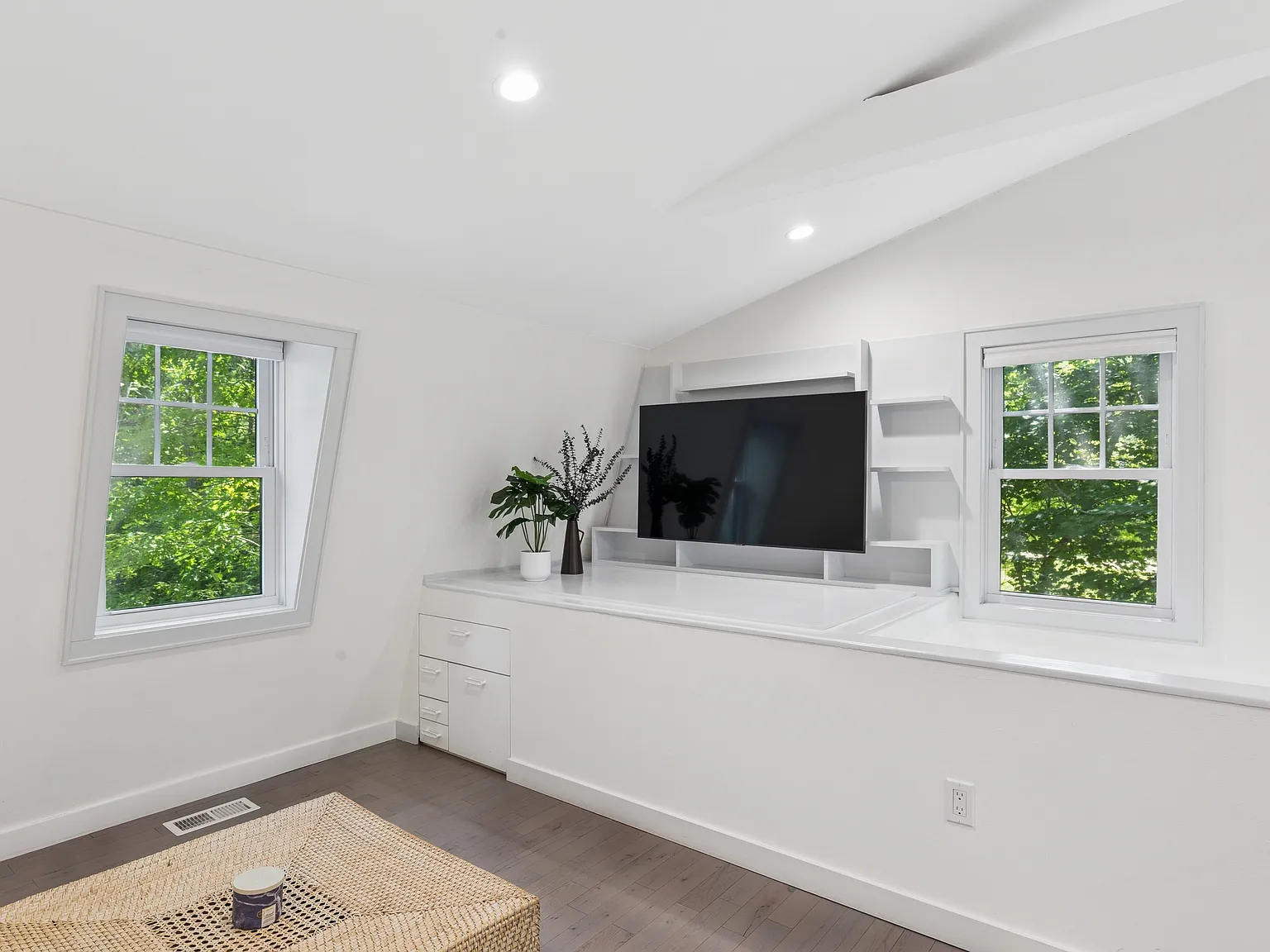Newly Renovated Seasonal Or Year Round Rental Apt — Photo 4