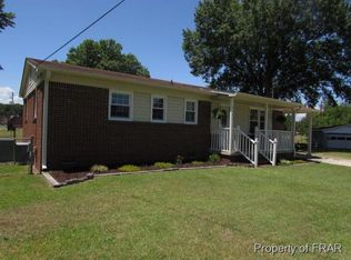 4142 Meadowood Ct, Hope Mills, NC 28348