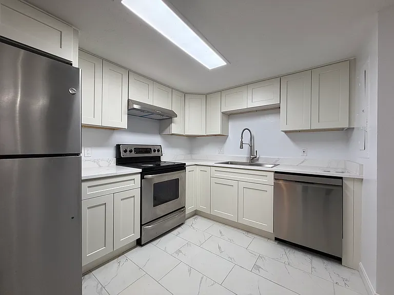 165 Cottage St #214 — Photo 1