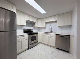 165 Cottage St APT 214, Chelsea, MA 02150