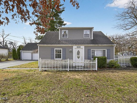 3rd image of 6059 Blossman Rd