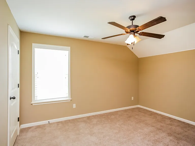 4694 W Dublin — Photo 10