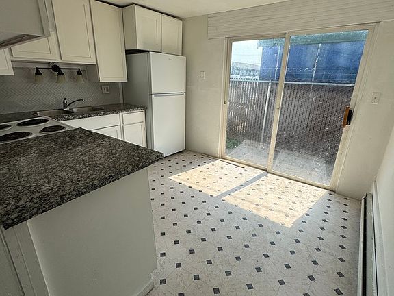 5th image of 2128 46th Ave #5
